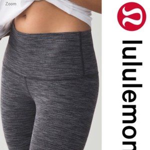 Lululemon Wunder Under Crop - Size 6